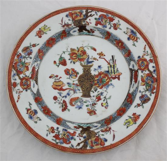 A pair of Chinese famille verte plates, Yongzheng period, 23cm